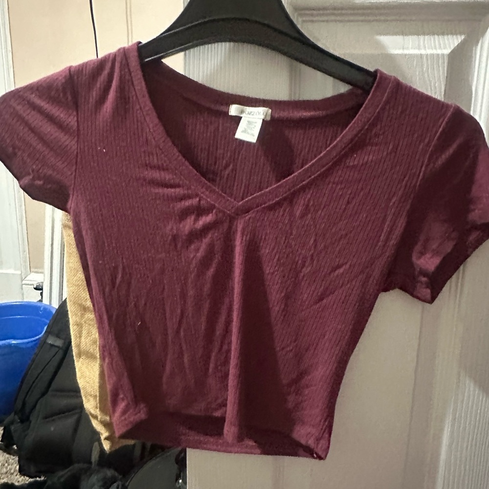 Maroon V-Neck Ribbed Women's Top